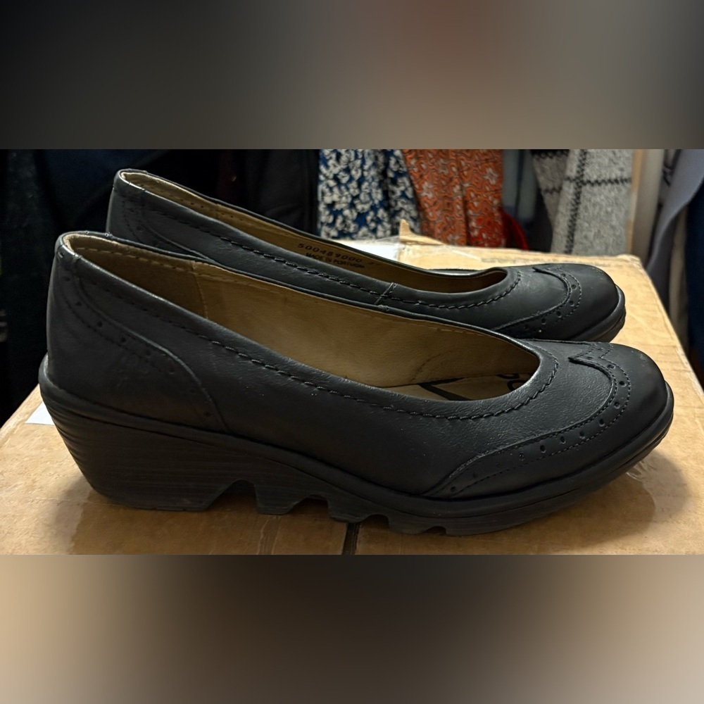 FLY LONDON Leather Loafers - Picture 5 of 5